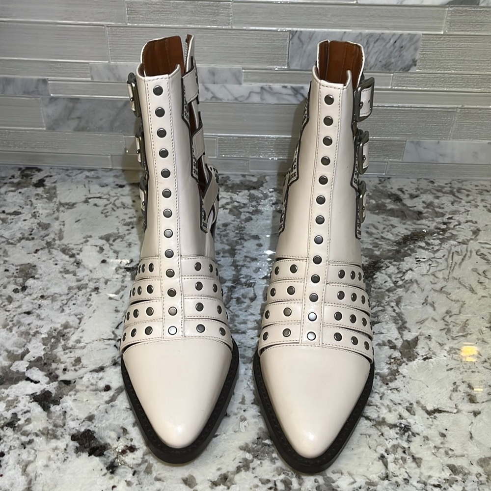 White Coach Pheobe Bootie UNWORN !!